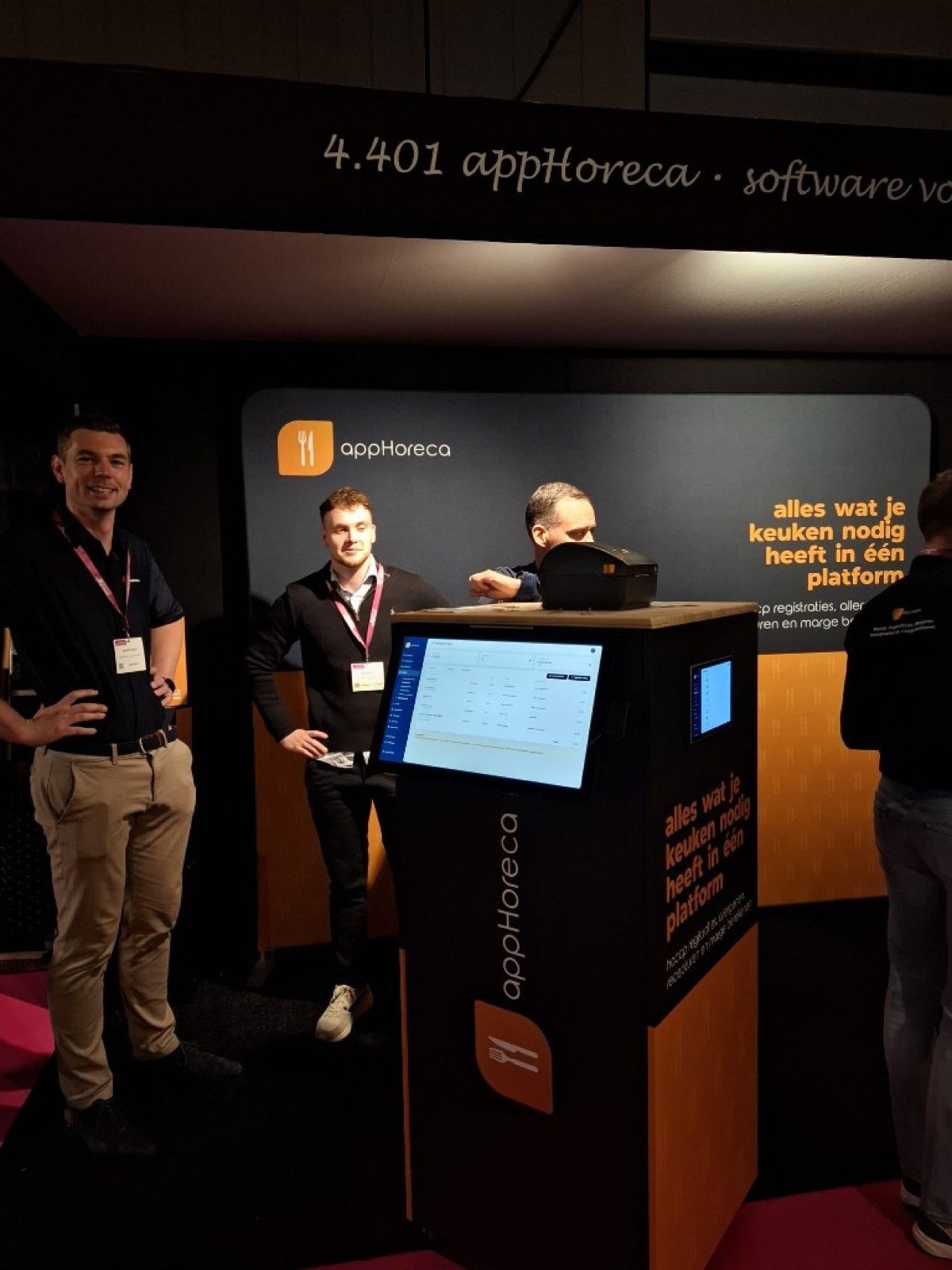 Colin de Jong op de stand van appHoreca